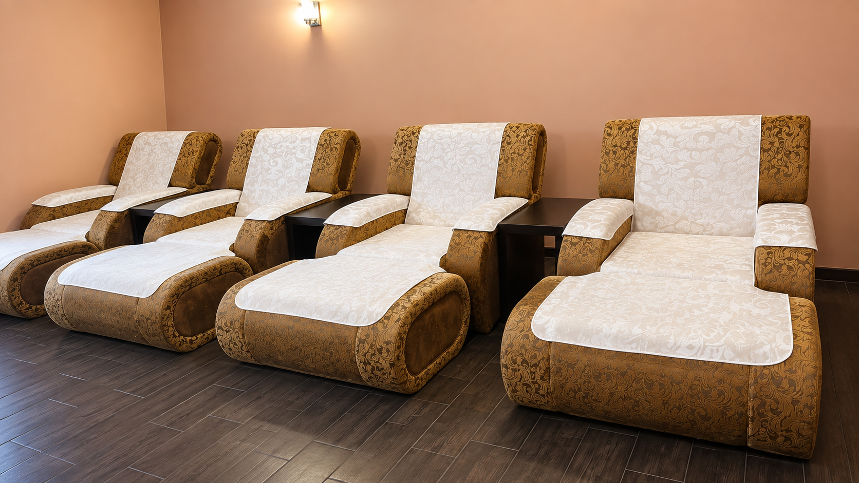 Foot massage recliner chairs inside Soo Relax Massage